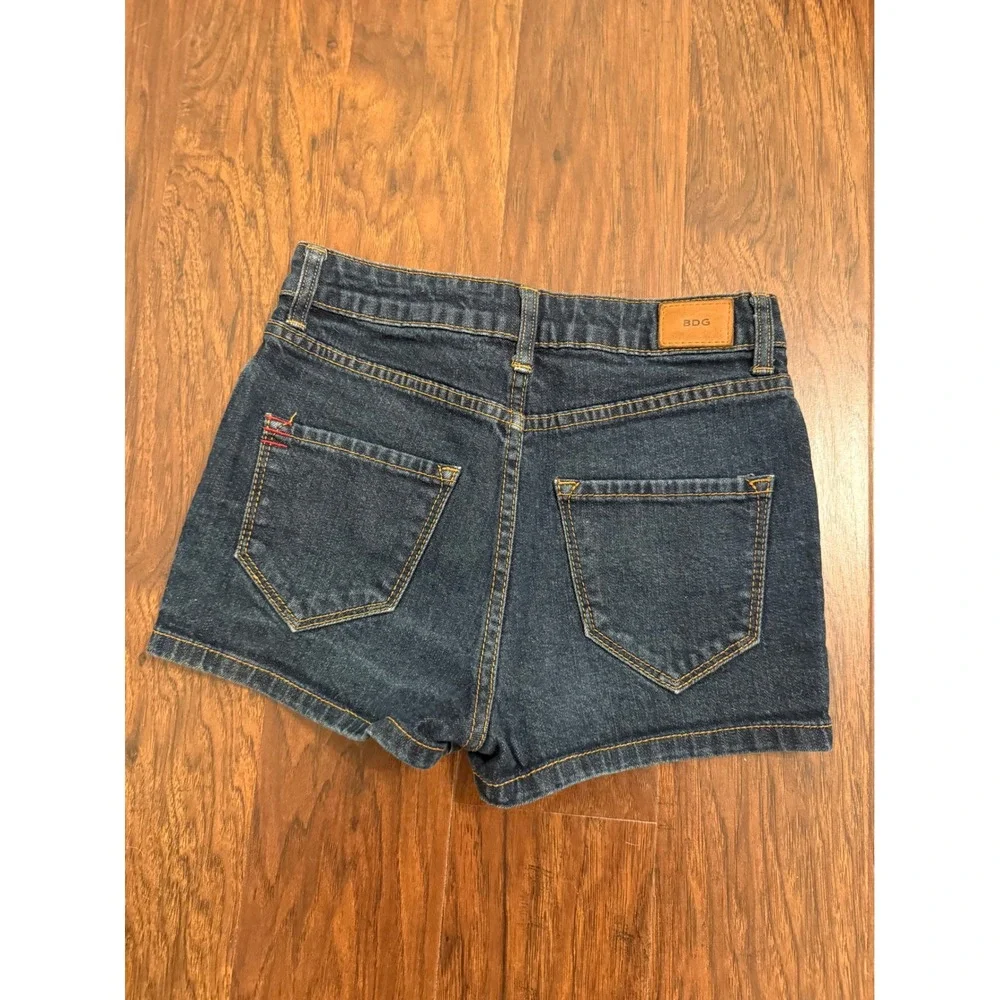 BDG Urban Outfitters Y2K Erin High Rise Denim Shortie Dark Wash Shorts Size 25w - Picture 4 of 9
